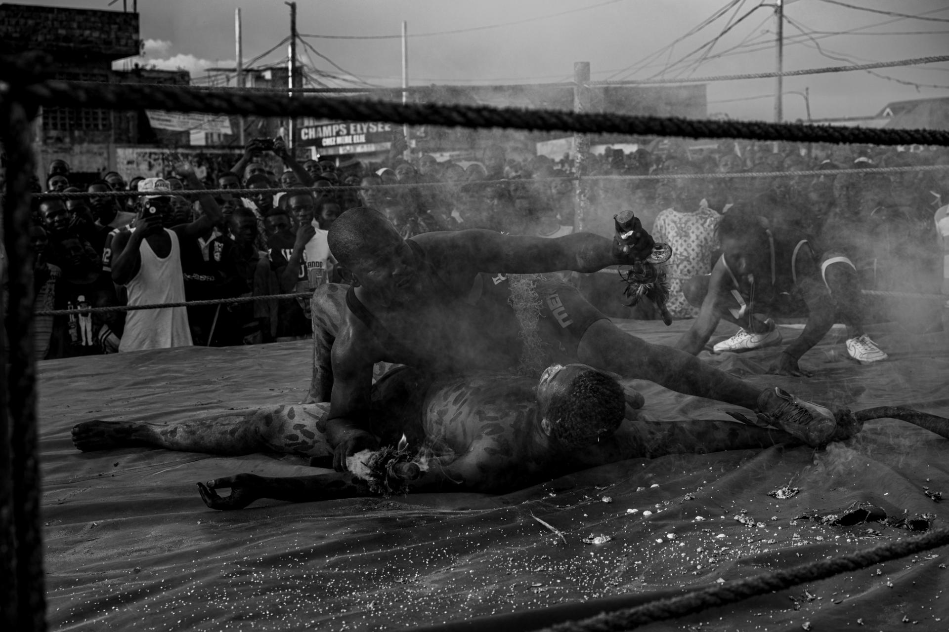 Global Photography Awards Winner - Woodoo wrestling, GRC