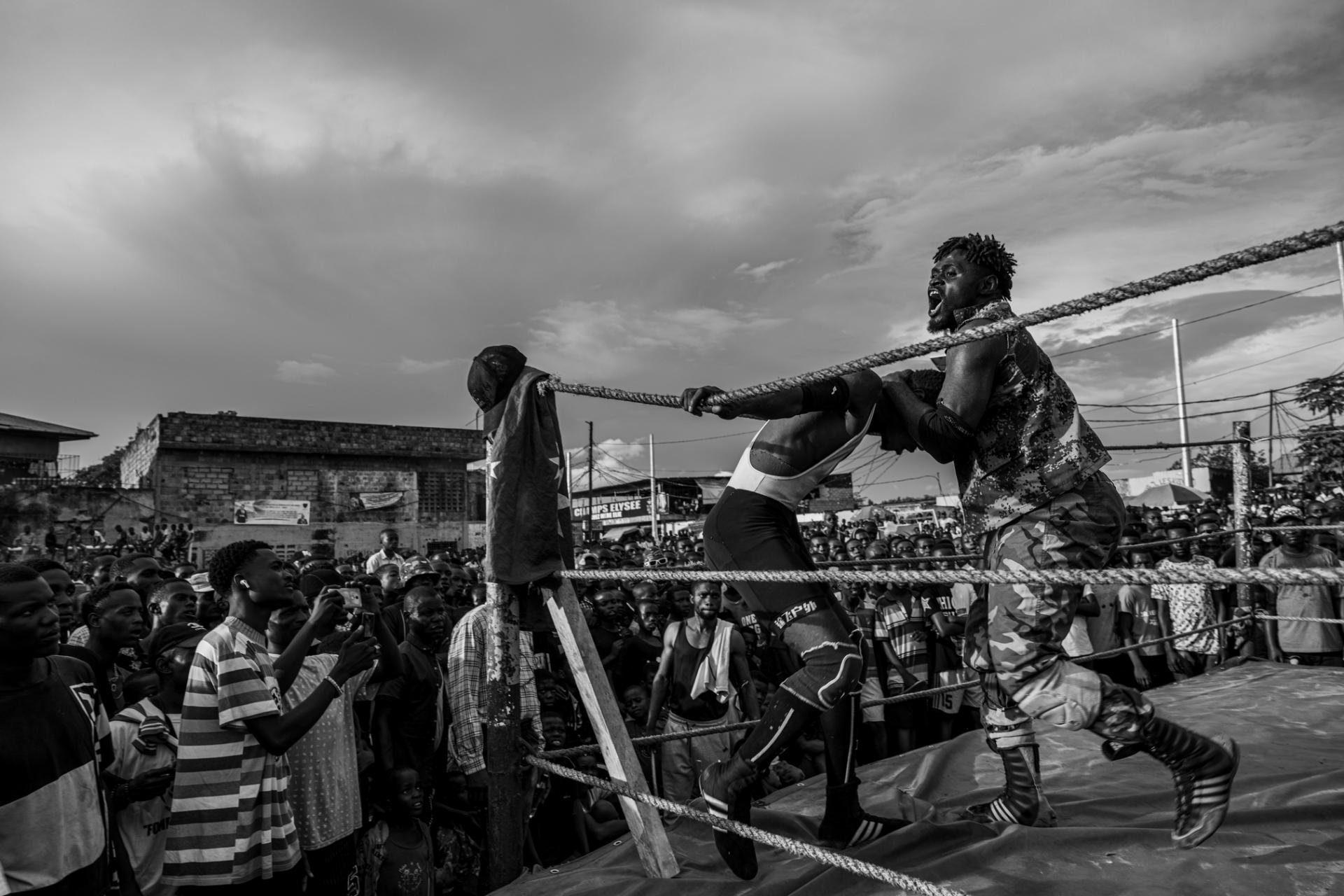 Global Photography Awards Winner - Woodoo wrestling, GRC