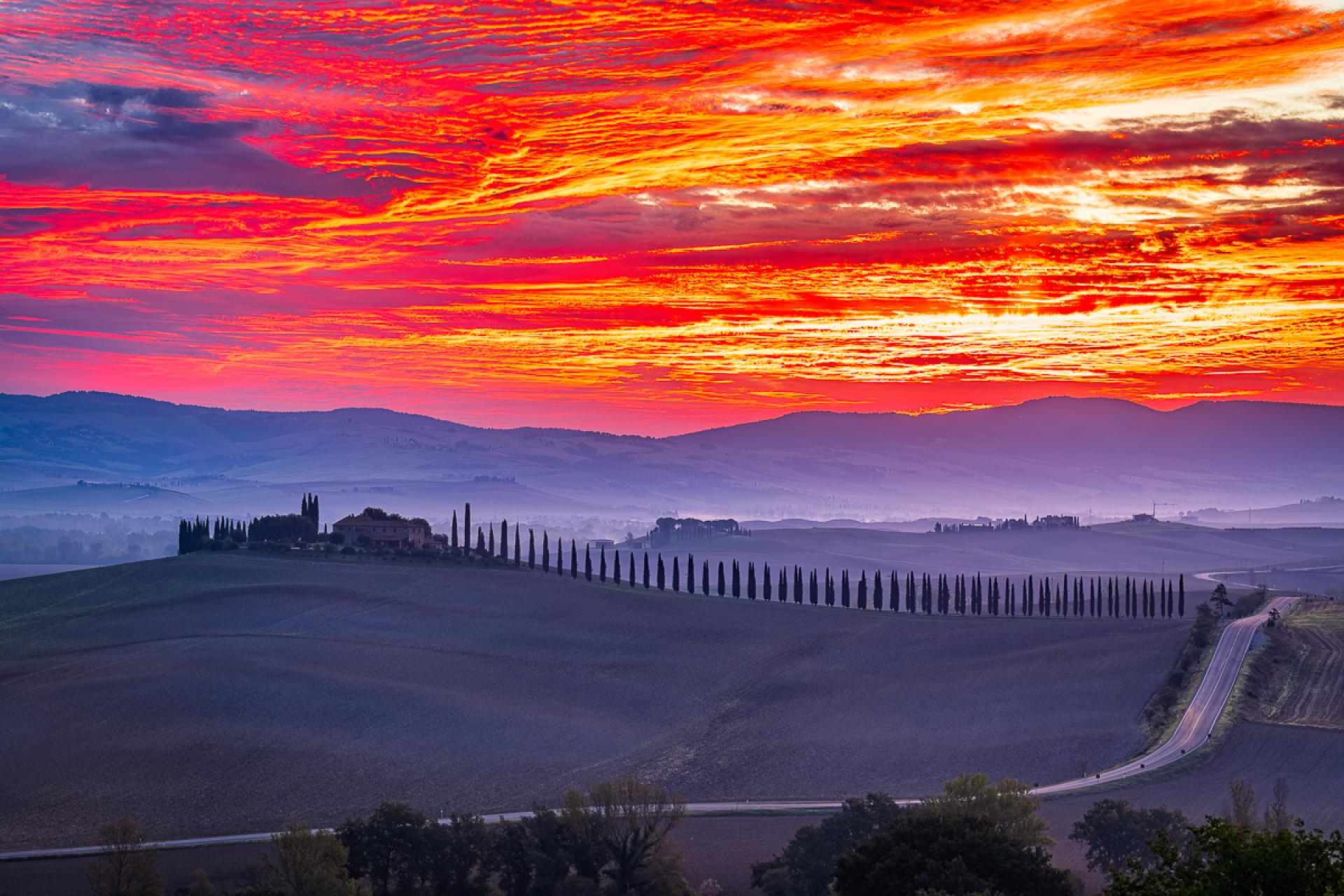 Global Photography Awards Winner - A Perfect Tuscan Sunrise