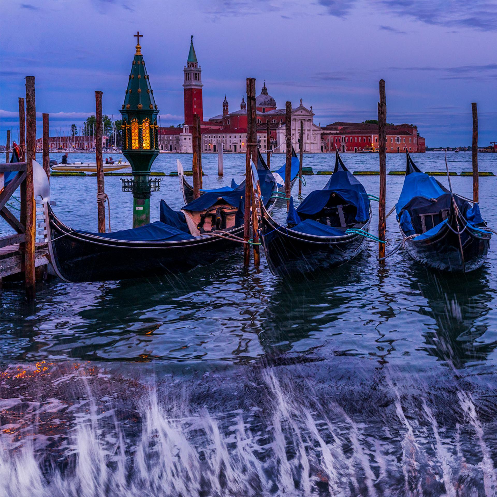 Global Photography Awards Winner - Stillness and Surge