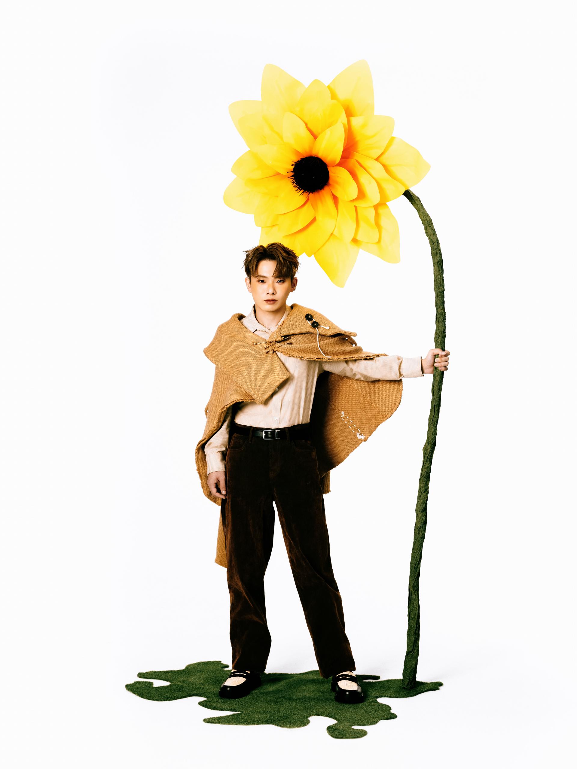 Global Photography Awards Winner - Sunflower Guardian