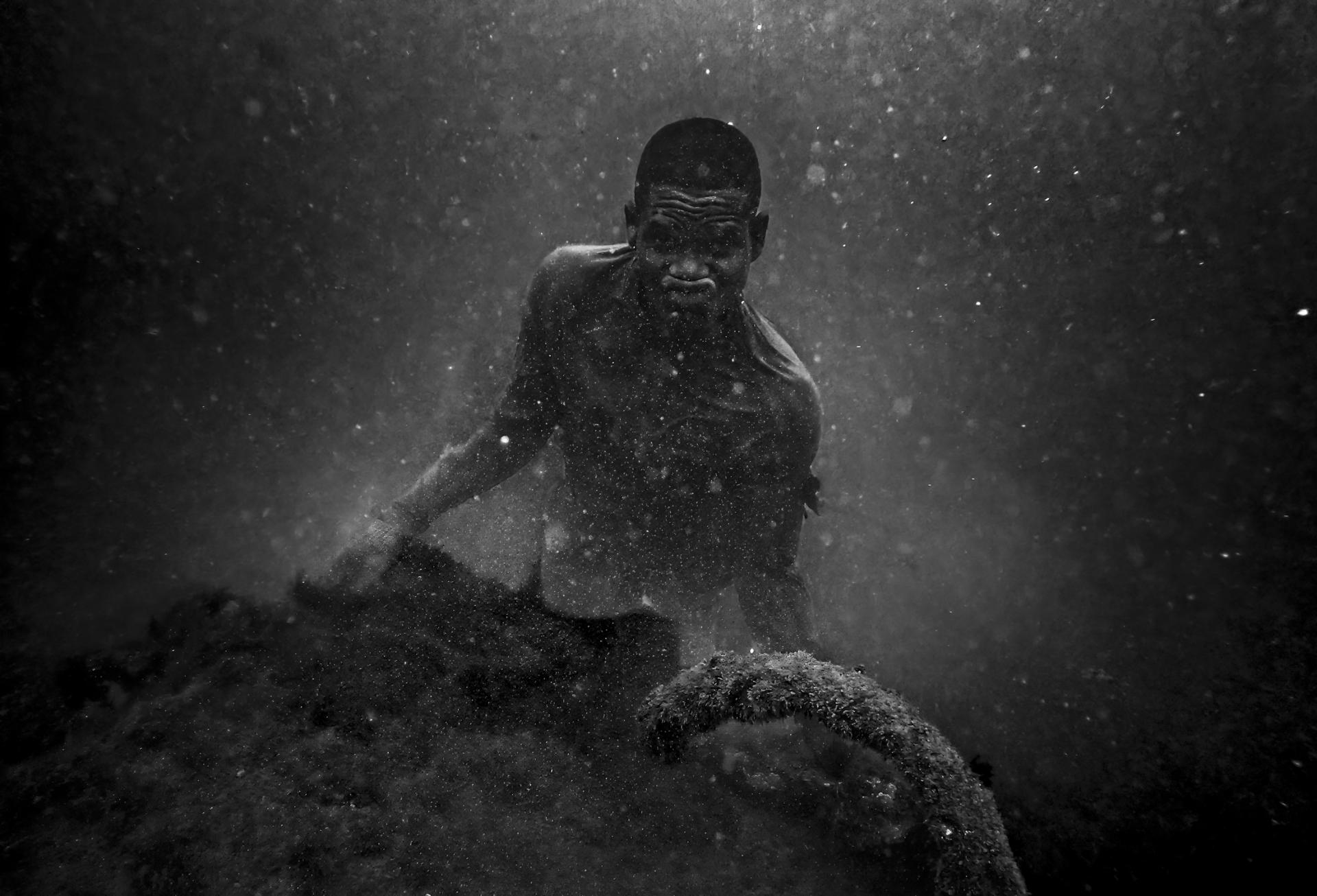 Global Photography Awards Winner - From the bottom of the ocean