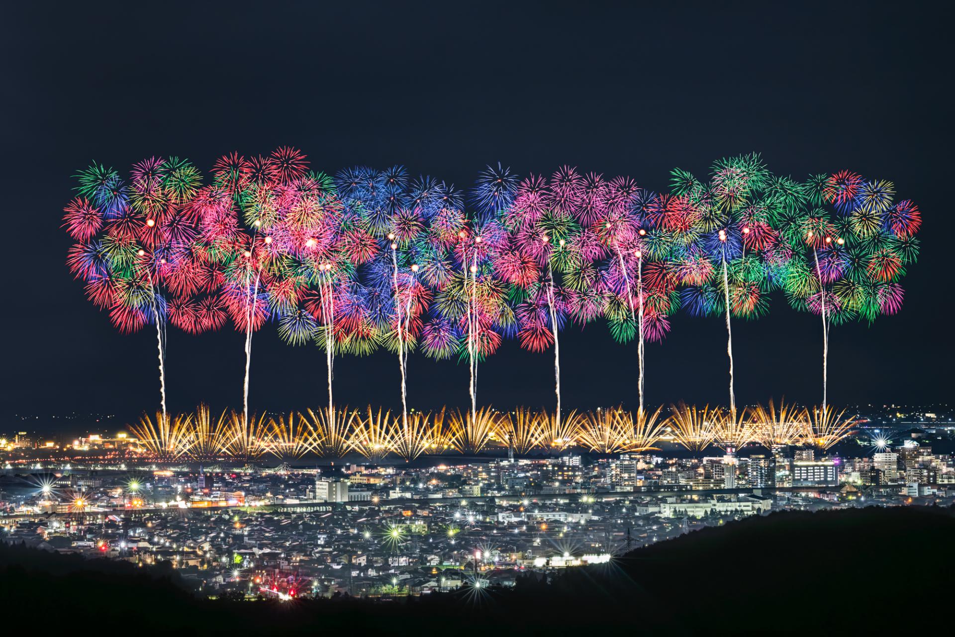 Global Photography Awards Winner - The art of fireworks - 001
