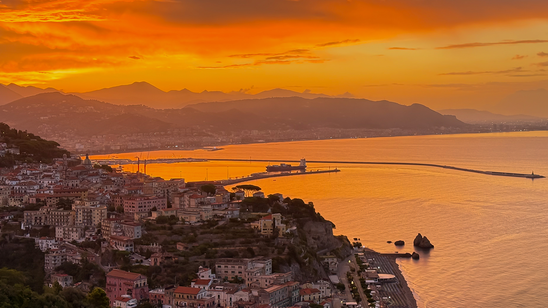 Global Photography Awards Winner - Sunrise over the Italian town of VIetri sul Mare 
