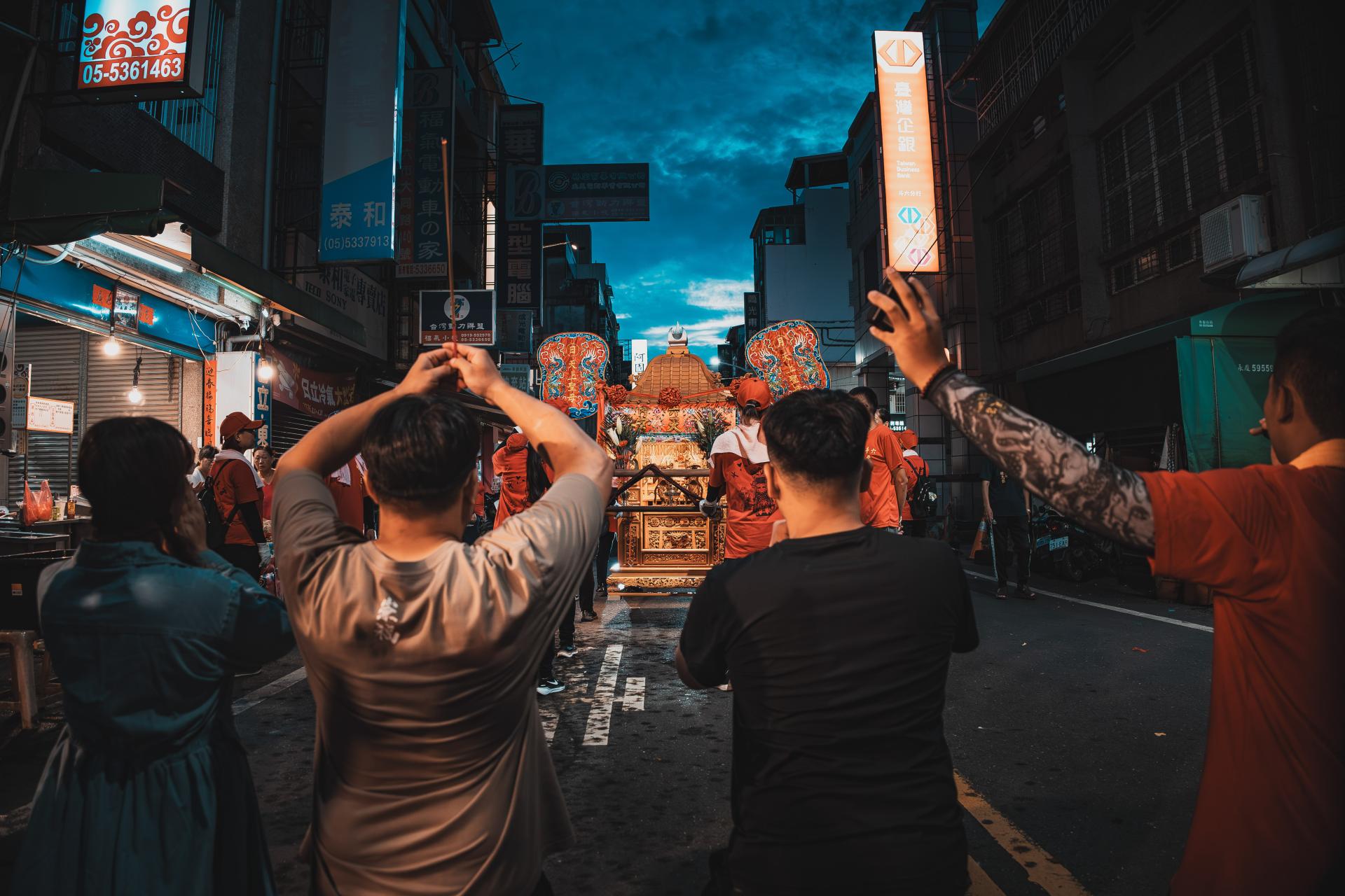 Global Photography Awards Winner - 世代的虔敬