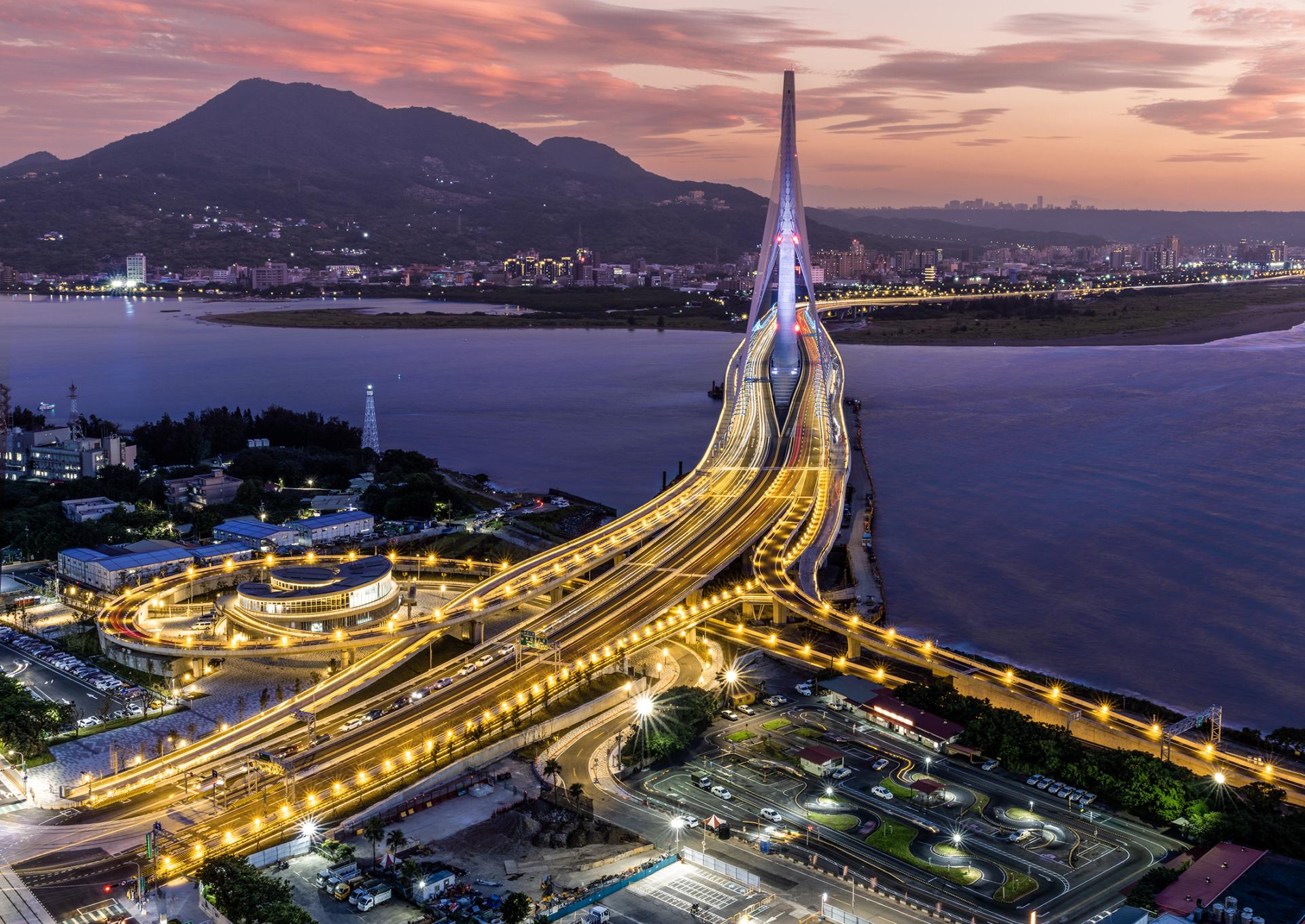 Global Photography Awards Winner - Tamkang Bridge