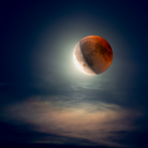 Global Photography Awards Winner - Newborn Moon